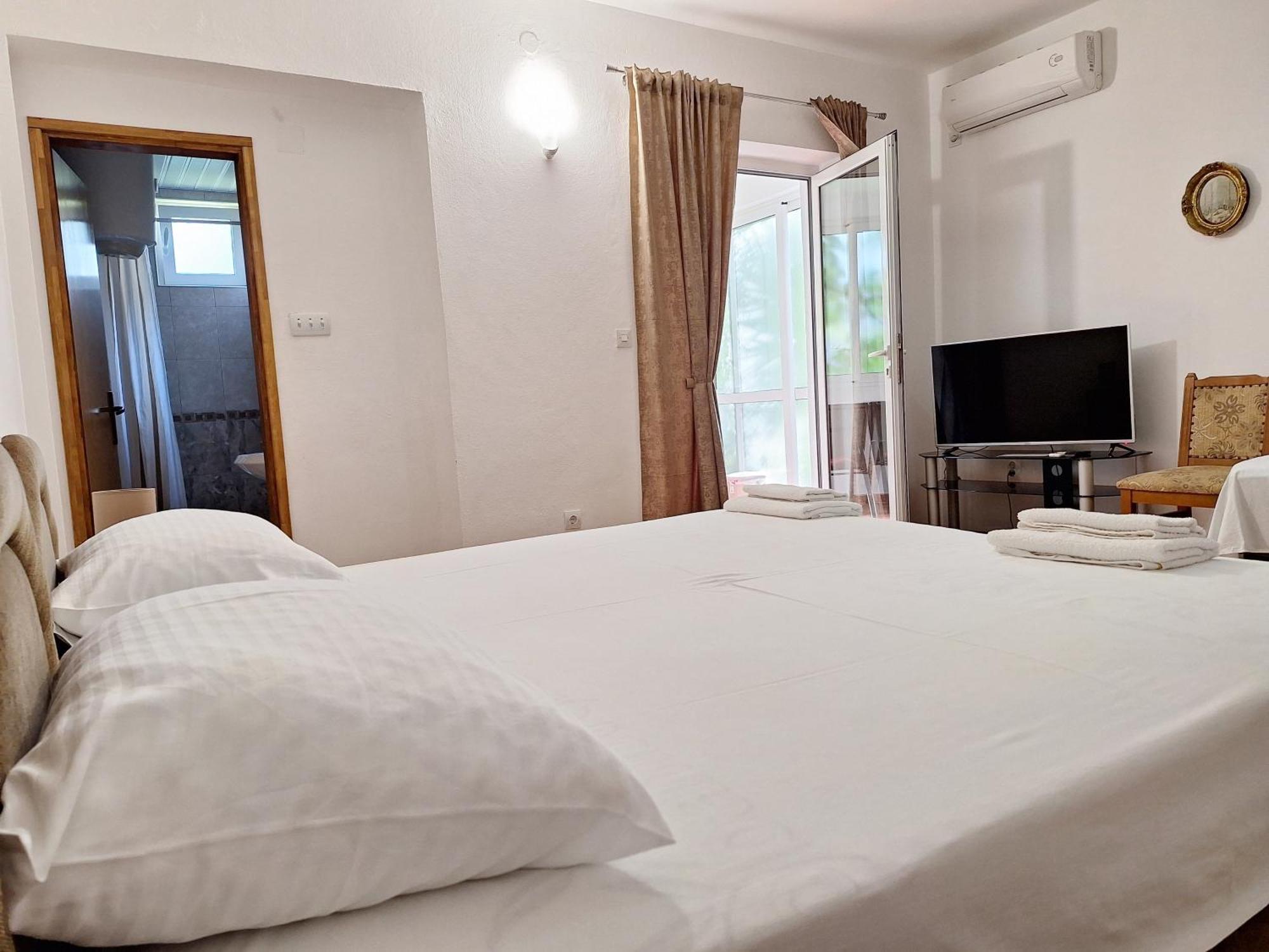 Apartmani Hortenzija Budva Ngoại thất bức ảnh