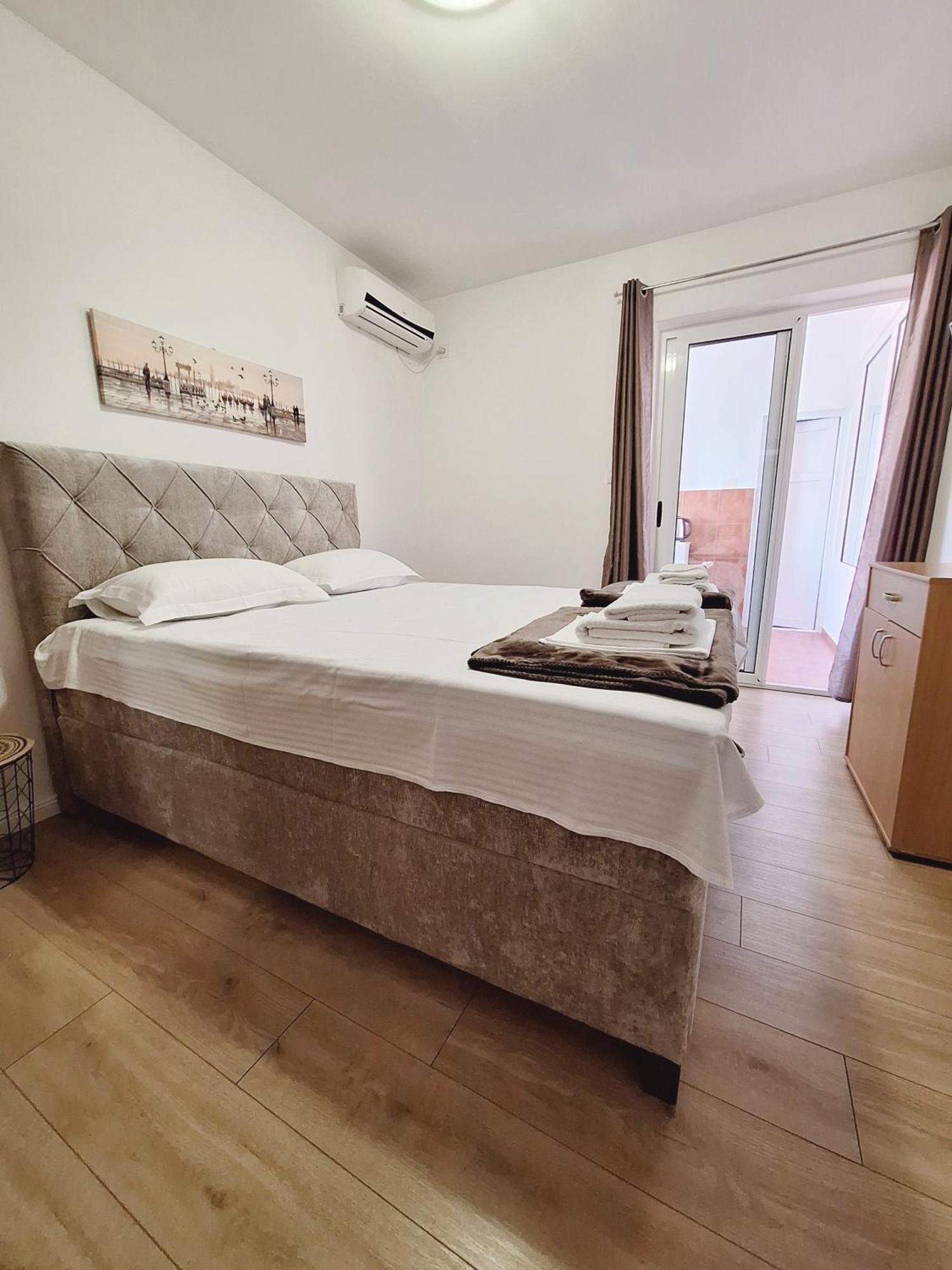Apartmani Hortenzija Budva Ngoại thất bức ảnh