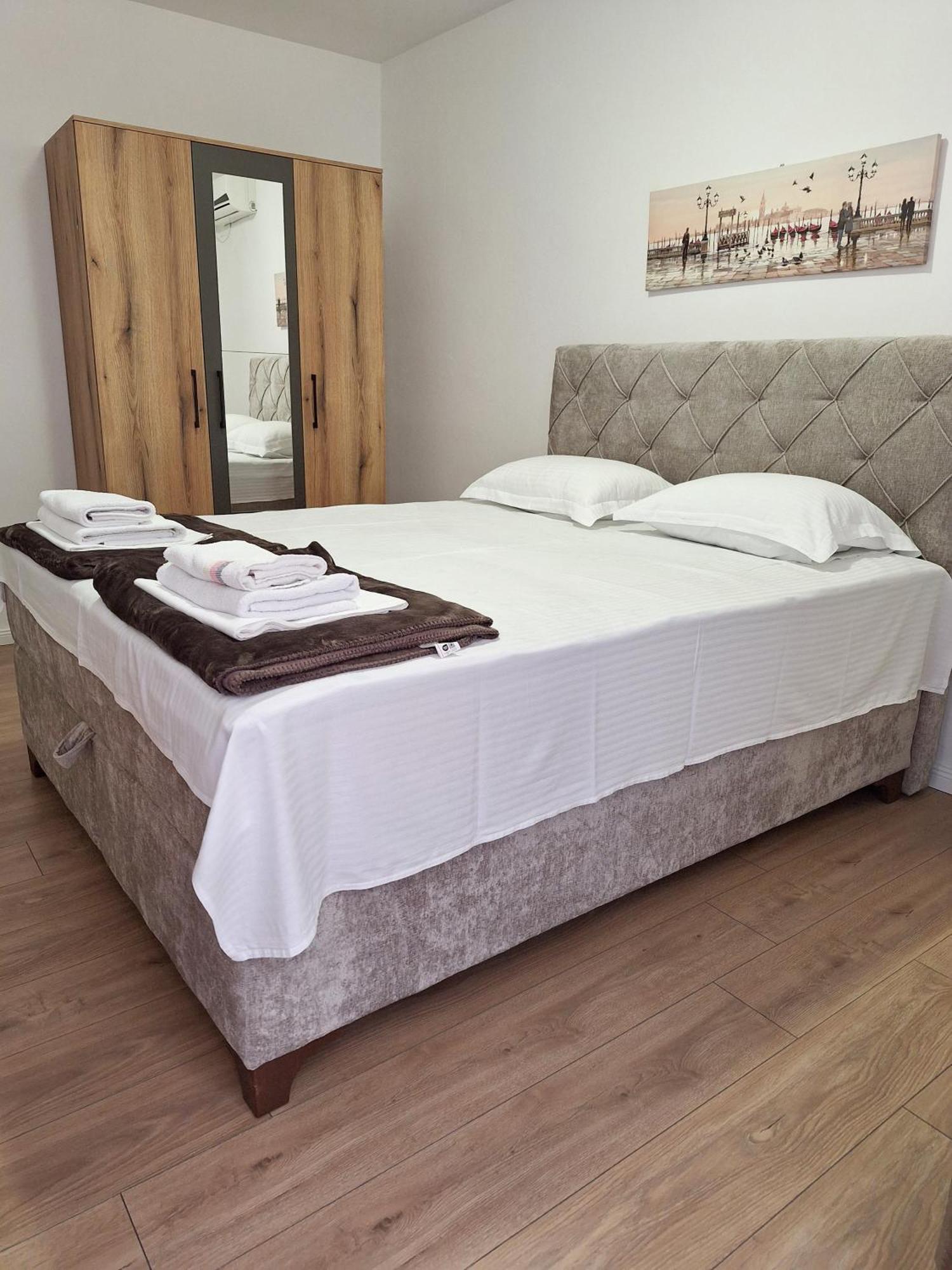 Apartmani Hortenzija Budva Ngoại thất bức ảnh